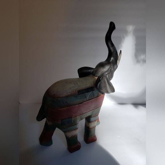 Elephant Statue  - Picture 5 of 8